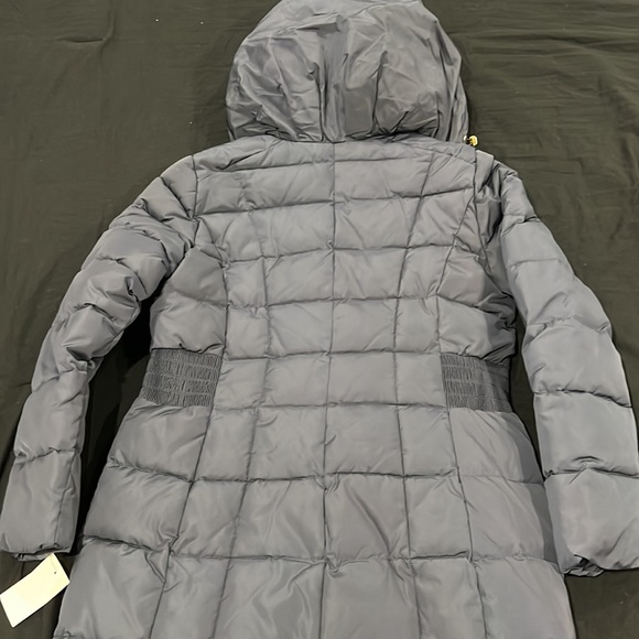 Cole Haan puffer hooded down/feather jacket! Navy blue’ New’ size Medium - Picture 6 of 14